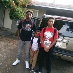 Meet your Posher, Corinne